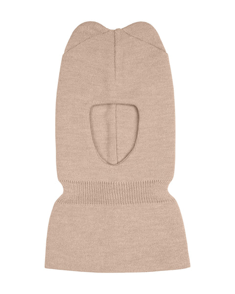 Menique børns strikkede merino balaclava med ører i beige farve, på hvid baggrund.