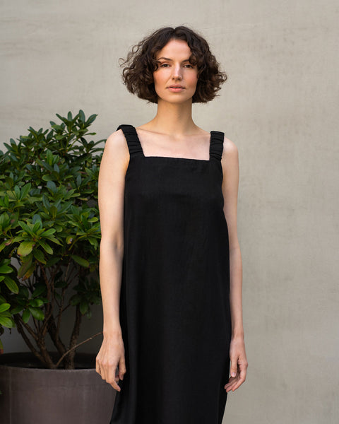 Linned Maxi Forklæde Kjole med Åben Ryg Fiona