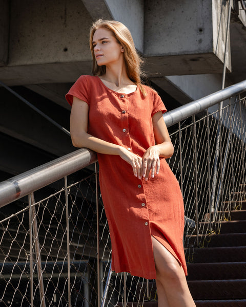 Kjole med knapper Harper