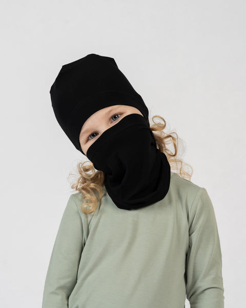 Kids bamboo beanie and neck gaiter set in black, soft breathable accessories for everyday wear.