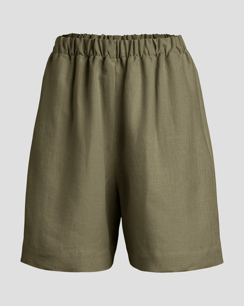 Linnedlange shorts med bred elastik i taljen.