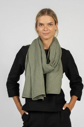 100 % europæisk vasket hørhalstørklæde - 65 x 200 cm / Stengrøn