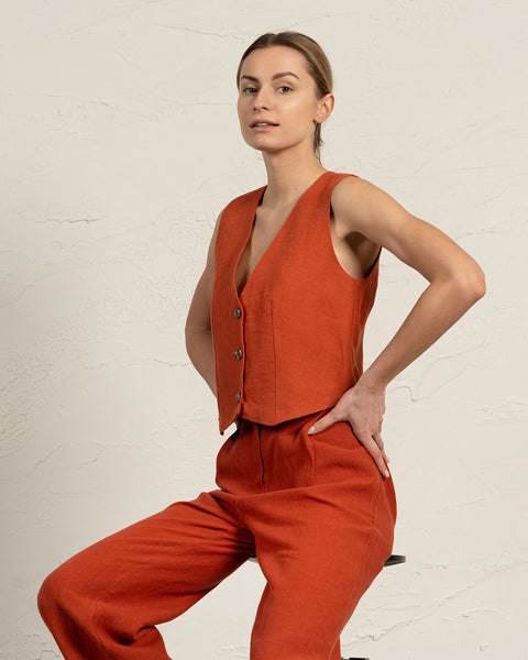 Damevest i hør Ava Kanelrød