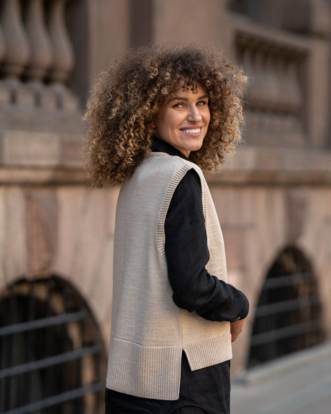 Damevest i merinould ISLA