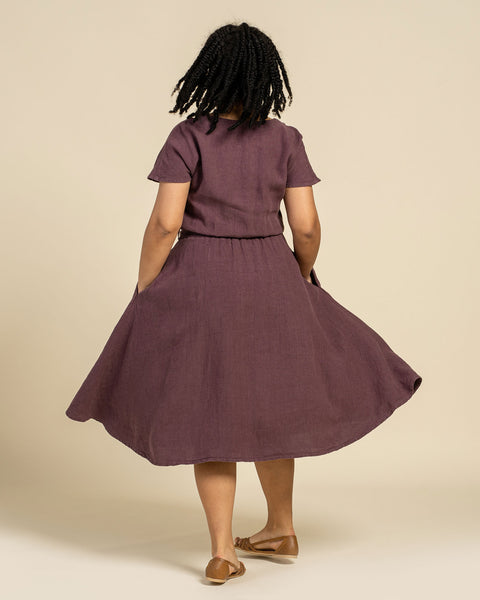 Linnedkjole med knapper foran Brigit til kropstype med plusstørrelse