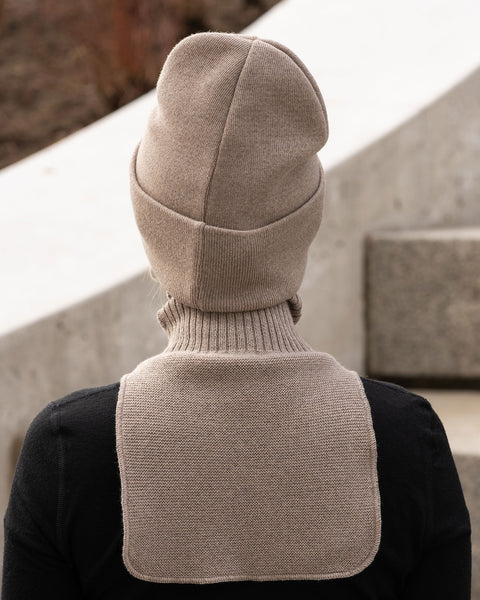 Dame Halsedisse i Strikket Merinould